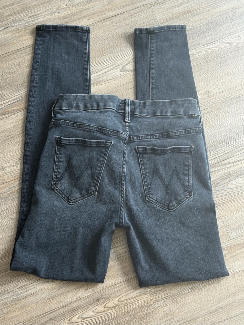 MOTHER High Waisted Looker Jean